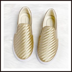 Easy Spirit Revin Gold Metallic Weaved Sneakers